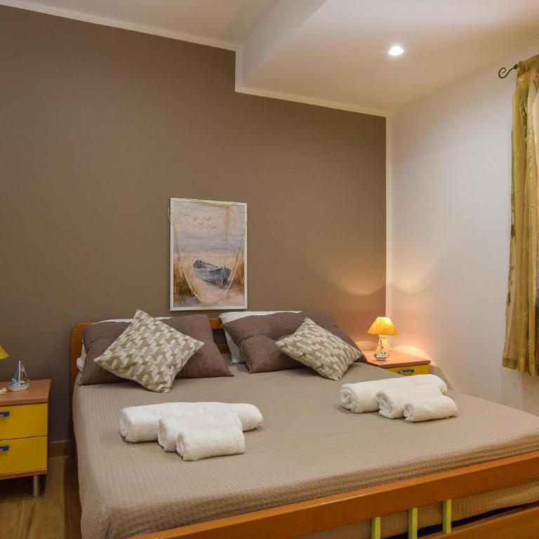 Gorgeous Home In Carini - Casa de 4 dormitorios - 2