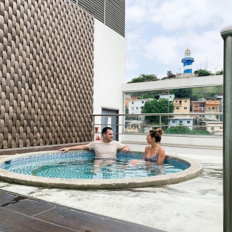 Riverfront II Double View 2 Bedrooms - Two-Bedroom Apartment - 12