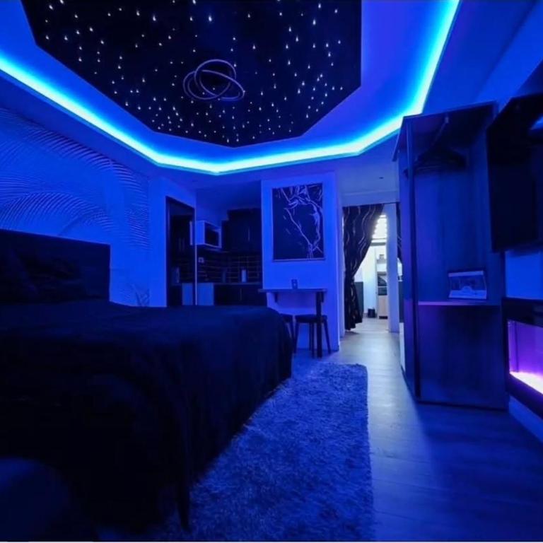 Luxury Love Room with Private Spa & Sauna Havre de Plaisir - Apartment mit 1 Schlafzimmer - 18