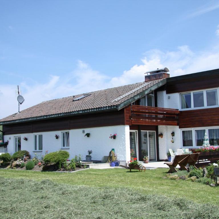 Ferienwohnungen Fricker - Apartment mit Blick auf die Berge - 2