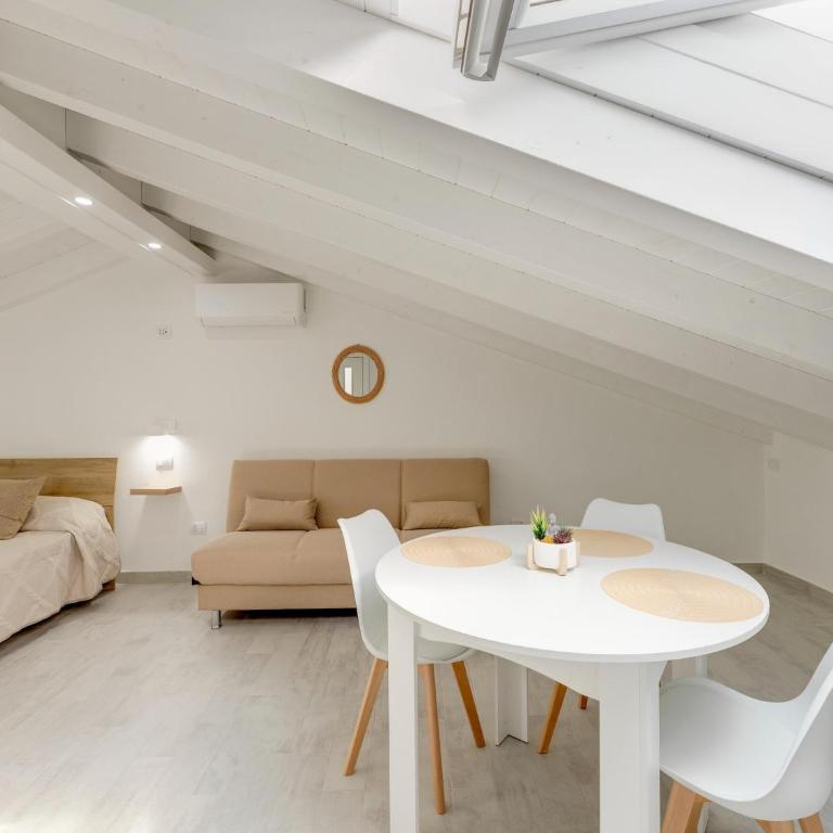 Brand new attic studio apartment, air conditioned - Appartamento - 7