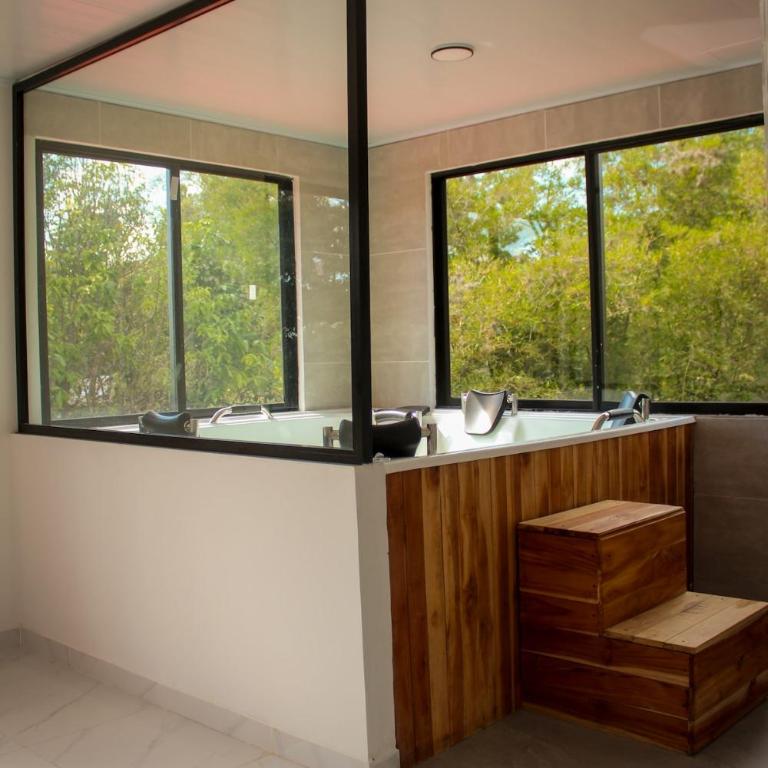 Casa de lujo con Jacuzzi privado para parejas - Casa con 1 dormitorio - 7