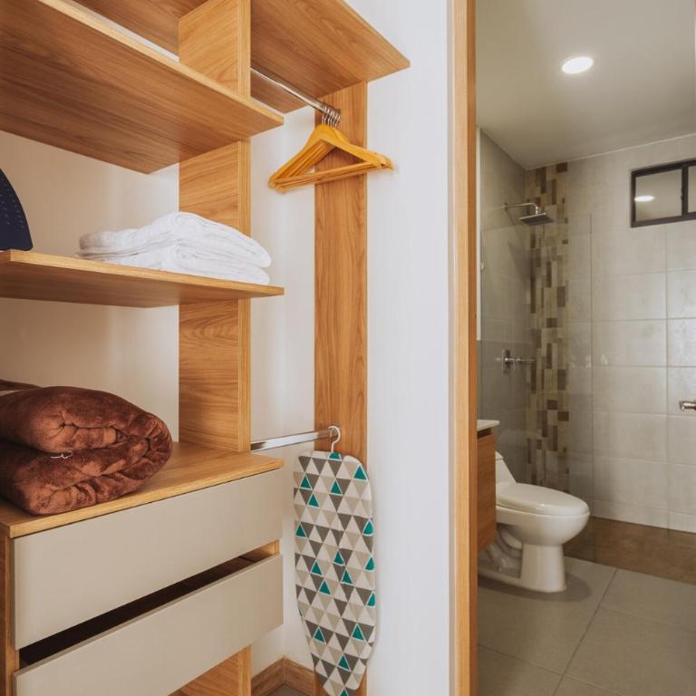 City View Loft with Coworking & 20th Floor Jacuzzi - One-Bedroom Apartment - 29