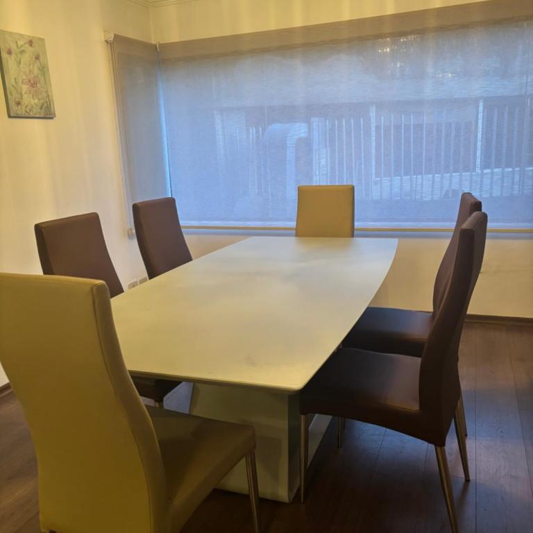 Alojamiento entero bien ubicado - Apartamento de 1 dormitorio - 4