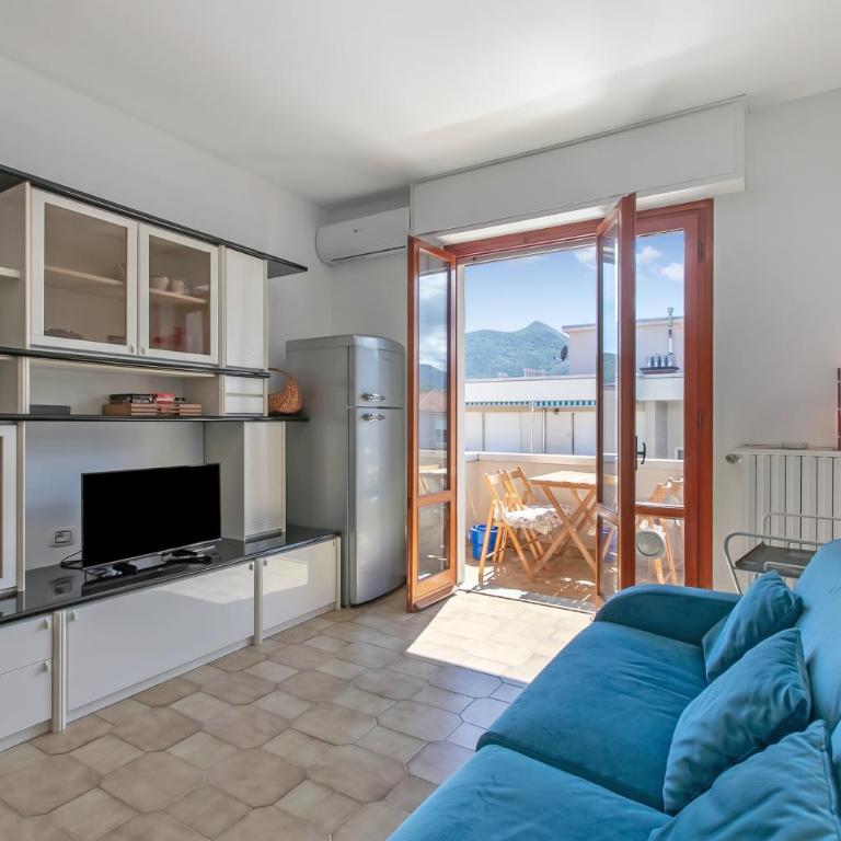 Appartamento Magenta - Apartment with Sunny Balcony - Happy Rentals - Apartment with Balcony - 1