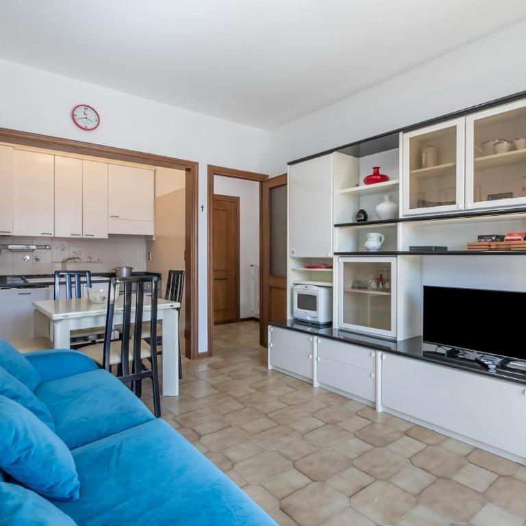 Appartamento Magenta - Apartment with Sunny Balcony - Happy Rentals - Apartment with Balcony - 3