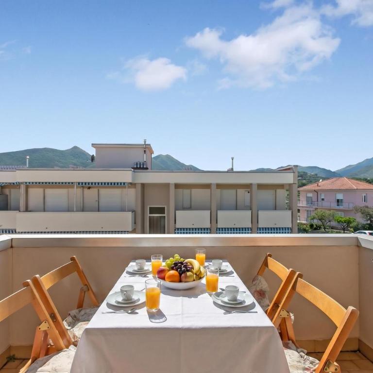 Appartamento Magenta - Apartment with Sunny Balcony - Happy Rentals - Apartment with Balcony - 9