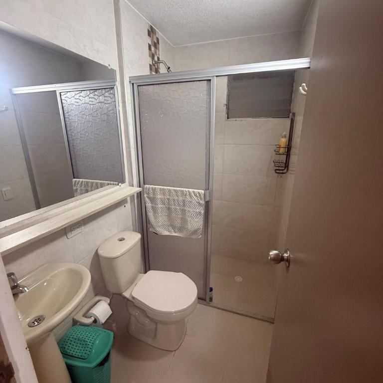 Alojamiento turístico coral parque Heredia - Two-Bedroom Apartment - 5