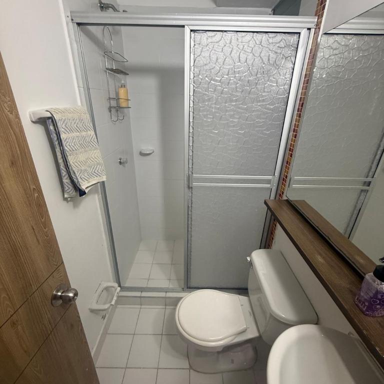 Alojamiento turístico coral parque Heredia - Two-Bedroom Apartment - 6