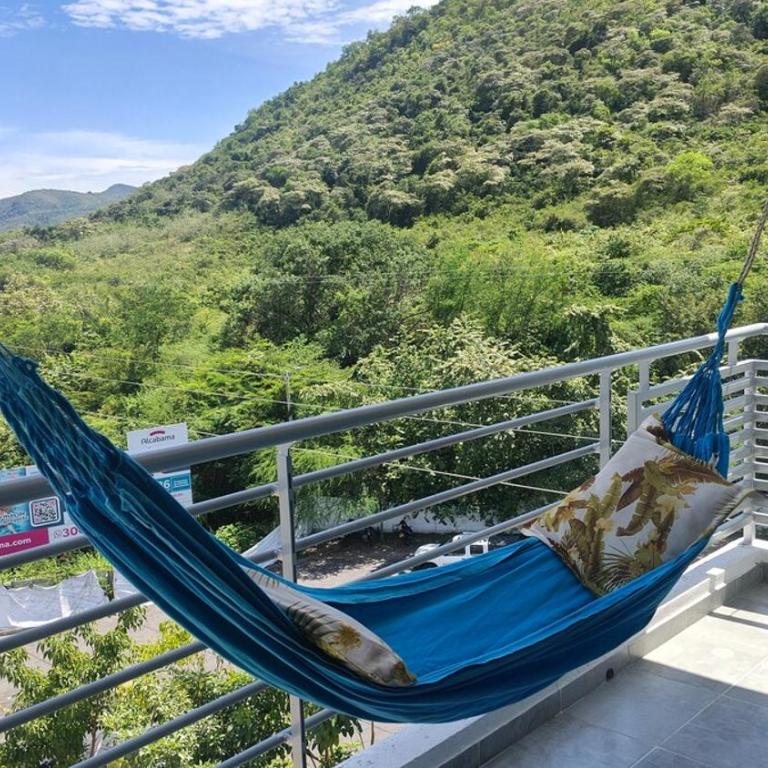 Apartamento con piscina y hermosa vista - Two-Bedroom Apartment - 3