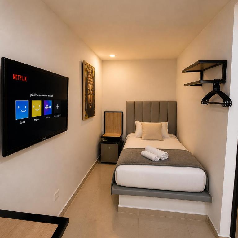 Urban Suites Castellena - Habitación Doble Pequeña - 4