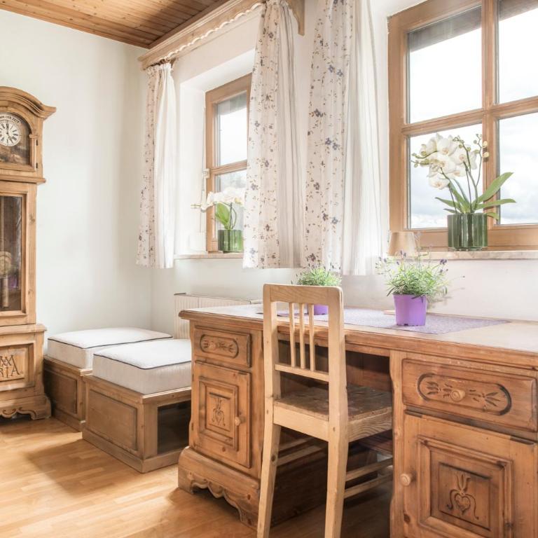 Stadtbauernhof Salzburg - Ferienwohnung - Gut Unterleithen - farm & the city - Apartment - 12