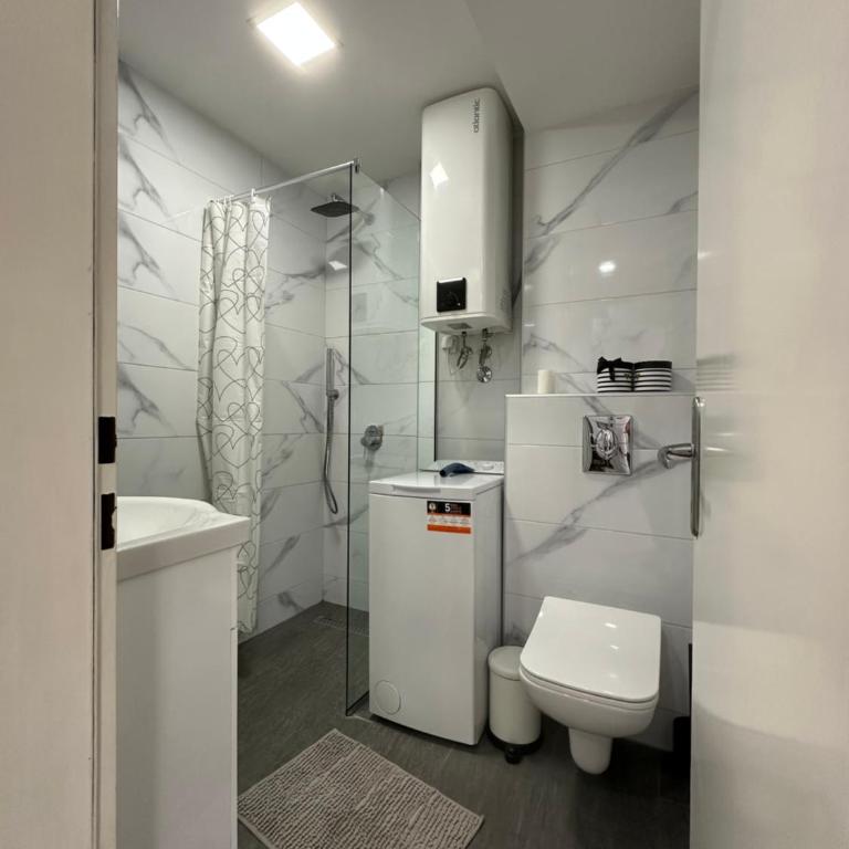 Down Town Studio - One-Bedroom Apartment - 16