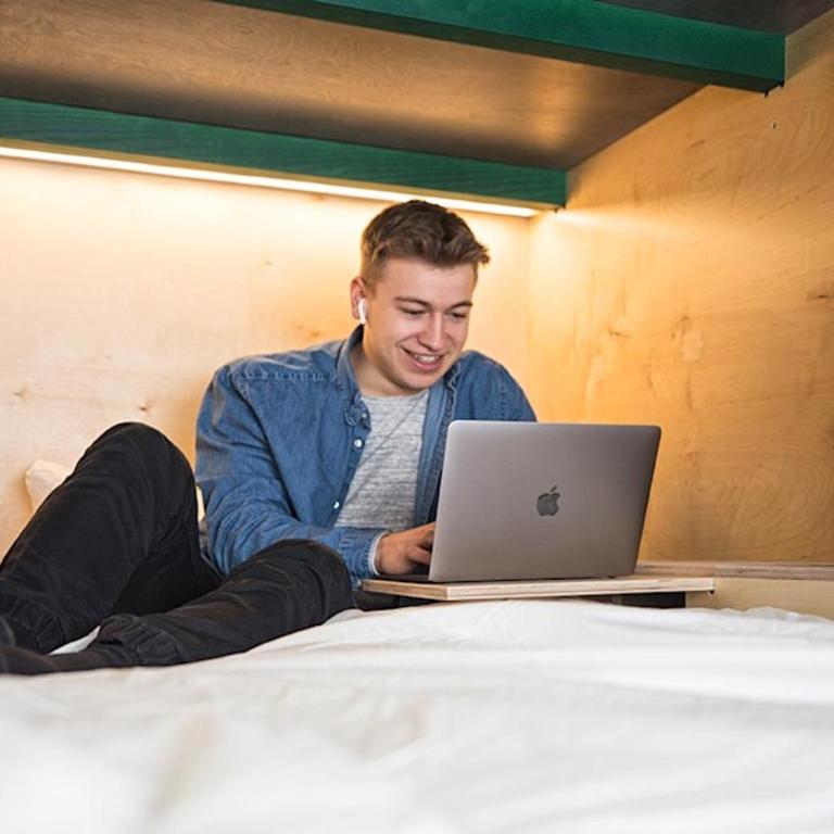 Green Marmot Capsule Hotel Genève - Self check-in - Upper Capsule - 6