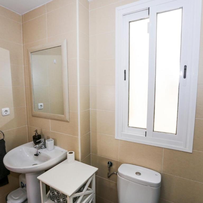 Mediterranean Dream with Sea Views, Parking & Pool - Three-Bedroom Apartment with Sea View - 21