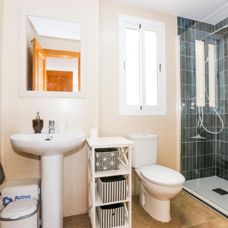 Mediterranean Dream with Sea Views, Parking & Pool - Three-Bedroom Apartment with Sea View - 37