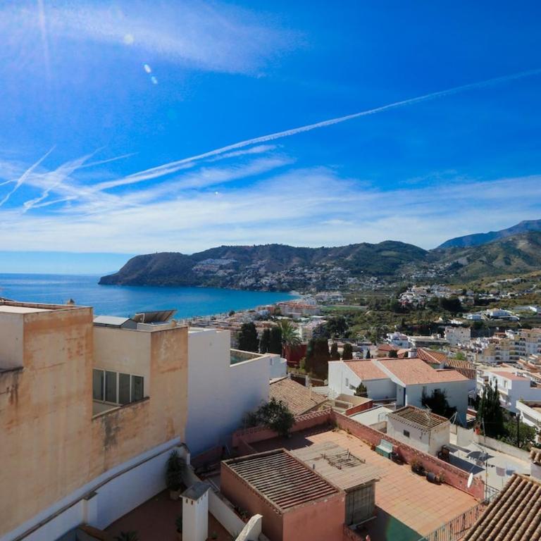 Mediterranean Dream with Sea Views, Parking & Pool - Three-Bedroom Apartment with Sea View - 40