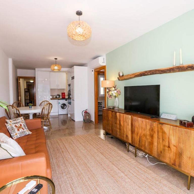 Mediterranean Dream with Sea Views, Parking & Pool - Three-Bedroom Apartment with Sea View - 43