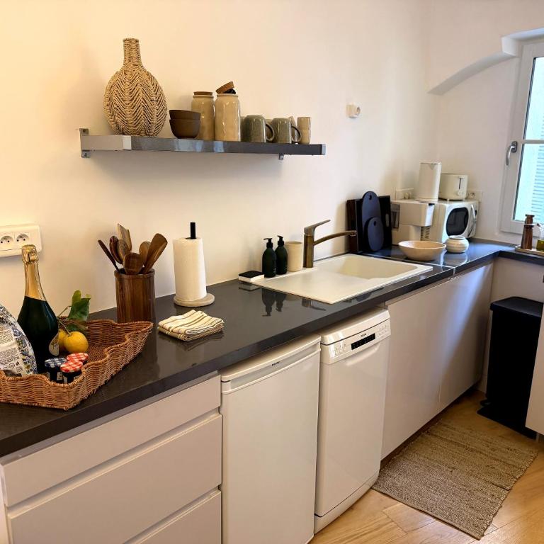 Maison Misericorde, 2 pièces Traversant, Balcon, Cannes & Forville & Suquet - Appartement 1 Chambre - 4