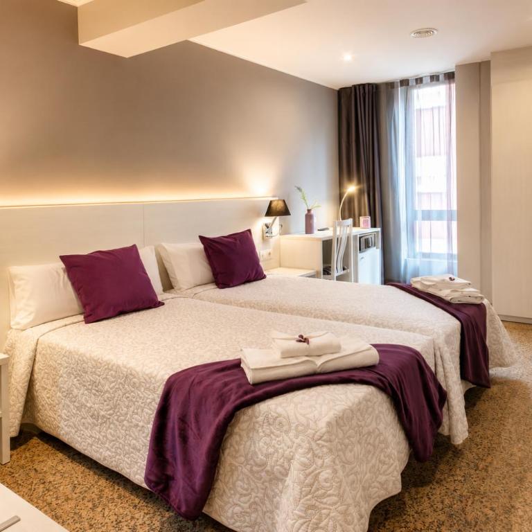 Hotel Nuevo Triunfo - Double or Twin Room - 1