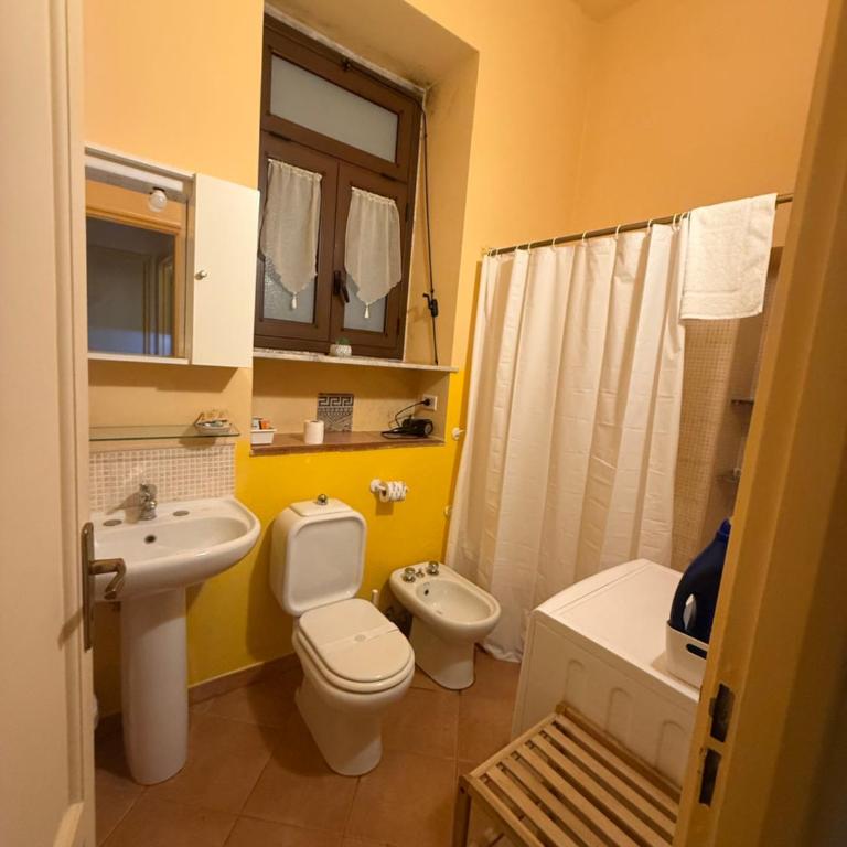 incantevole e storico appartamento in pieno centro - One-Bedroom Apartment - 8