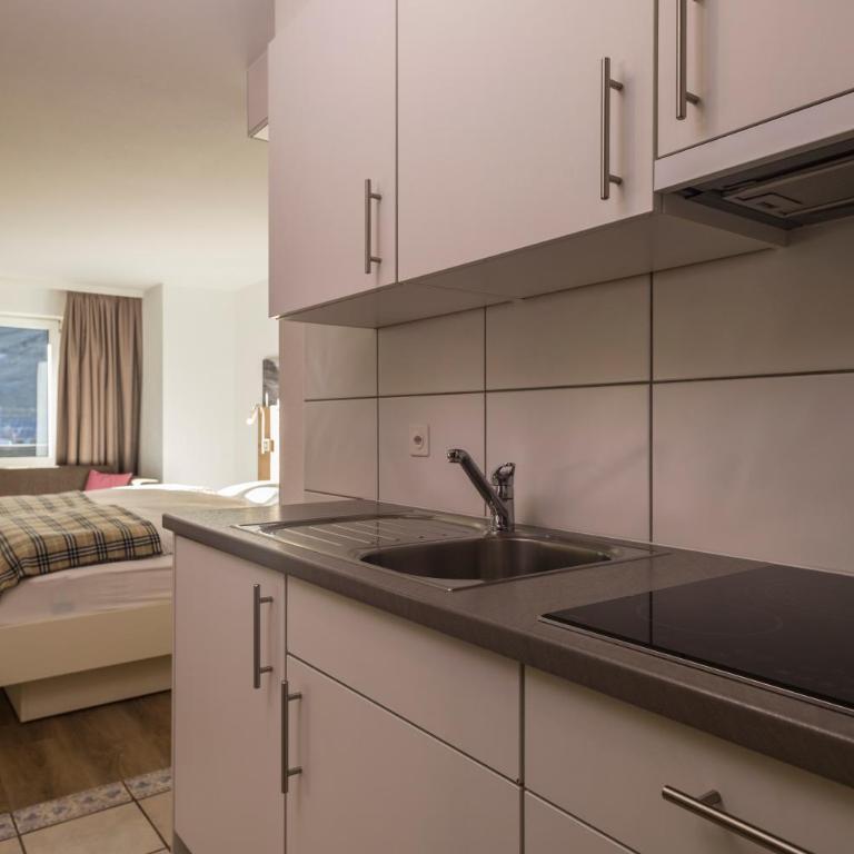 Patricia self-check-in Apartments & Spa Access at Alpen Resort - Standard Studio - 7