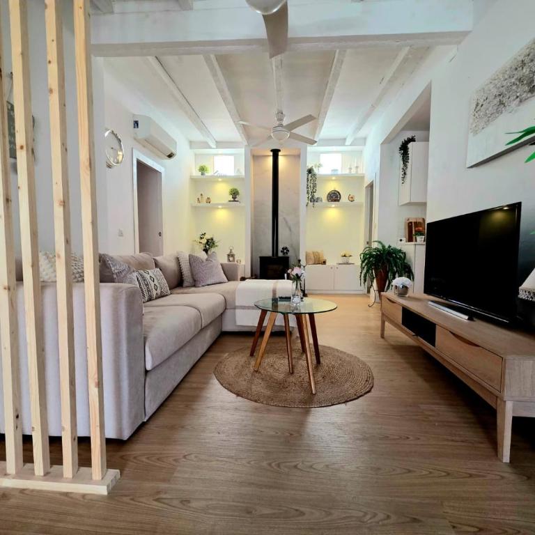 Finca La Cueva - Three-Bedroom House - 24