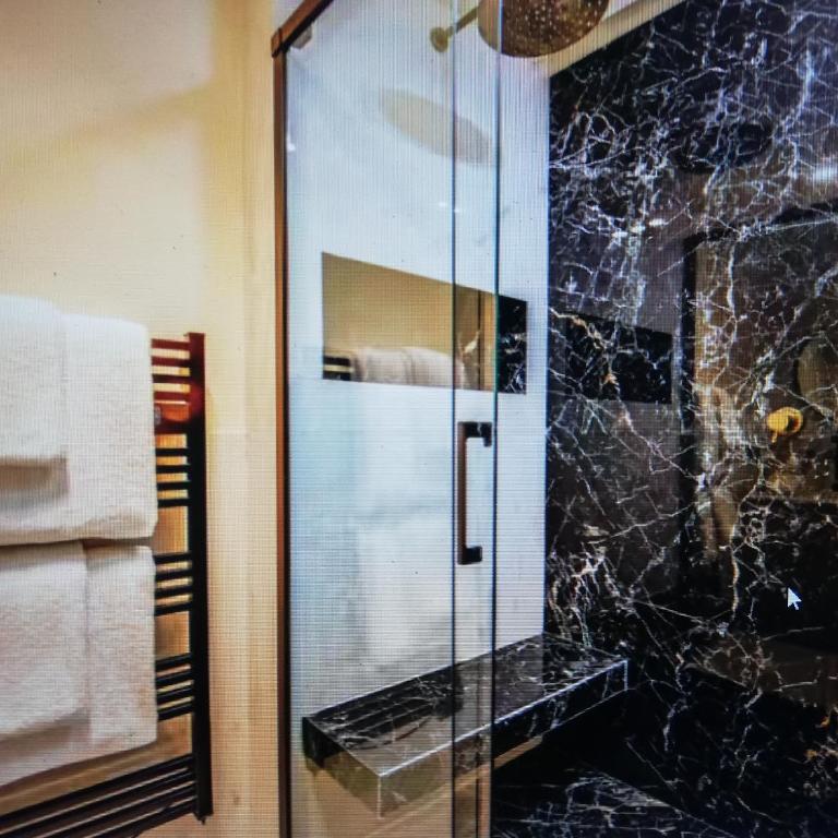 Paris Central Luxury Stay LS - Apartamento de 3 dormitorios - 2