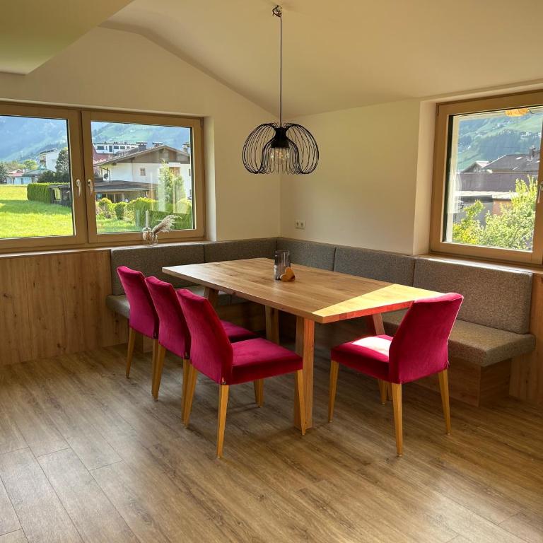 Gästehaus Wildauer - Two-Bedroom Apartment with Balcony - 5