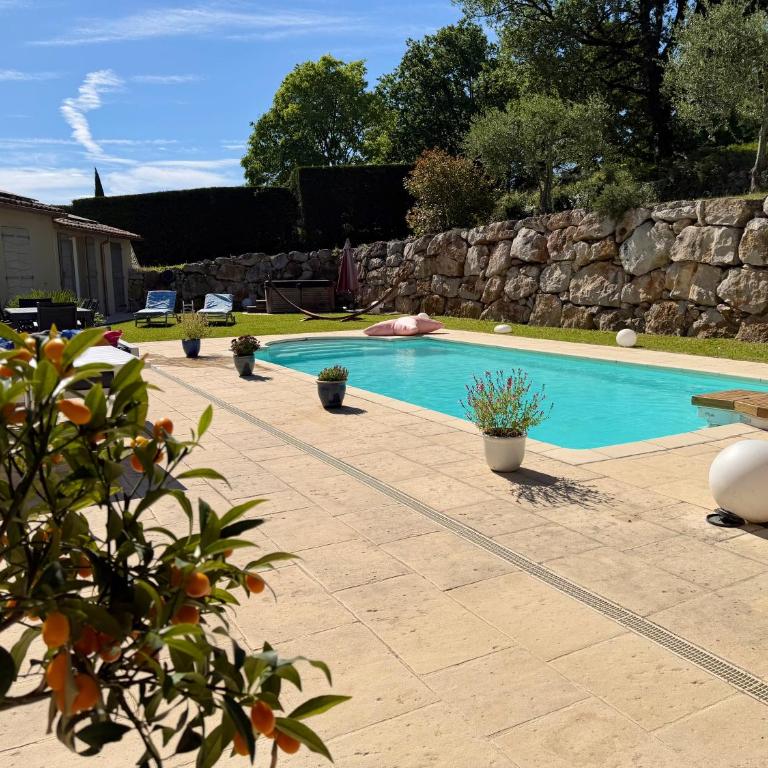 Jolie villa 3ch climatisée à proximité du village de Valbonne mecalineloc - Villa de 3 dormitorios - 14