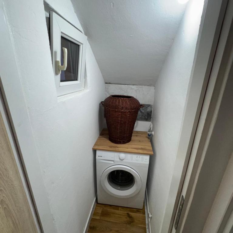Amra - One-Bedroom Apartment - 1