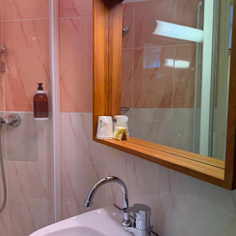 Les Palmiers - Chambre Standard Double – Vue sur Mer - 5