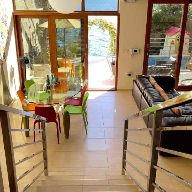 Vila Nadja SEAFRONT - Villa - 1
