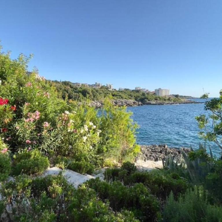 Vila Nadja SEAFRONT - Villa - 28