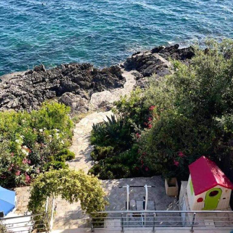 Vila Nadja SEAFRONT - Villa - 31