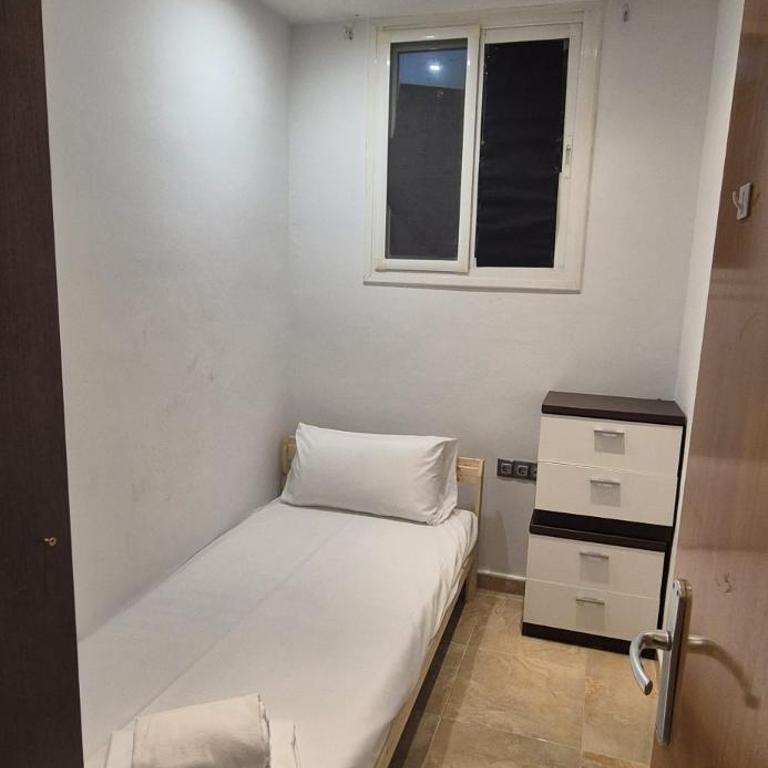 Apartament Dàlies - Two-Bedroom Apartment - 2