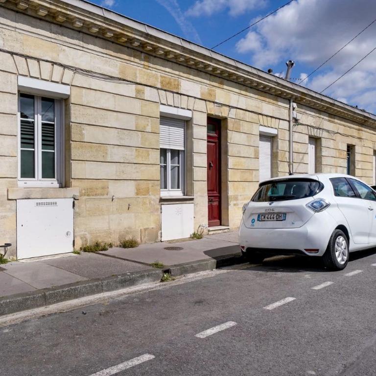 Jolie petite maison de ville Bordeaux - Maison de Vacances - 15