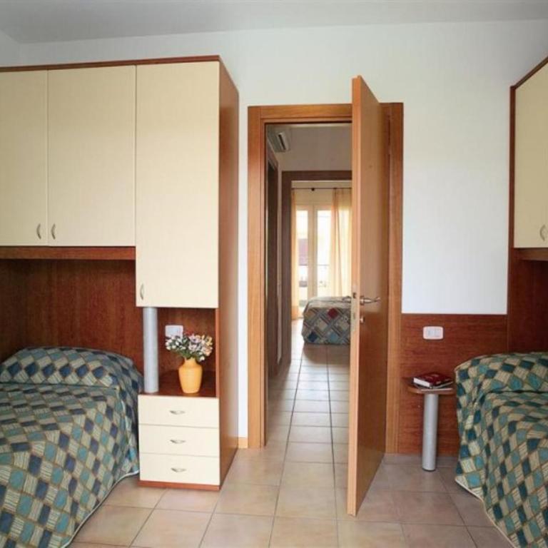 Wide apartment for a large group in Bibione - Apartment - 3