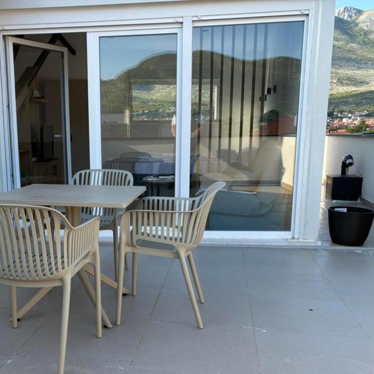 VILA PERLA - Penthaus Apartman - 8
