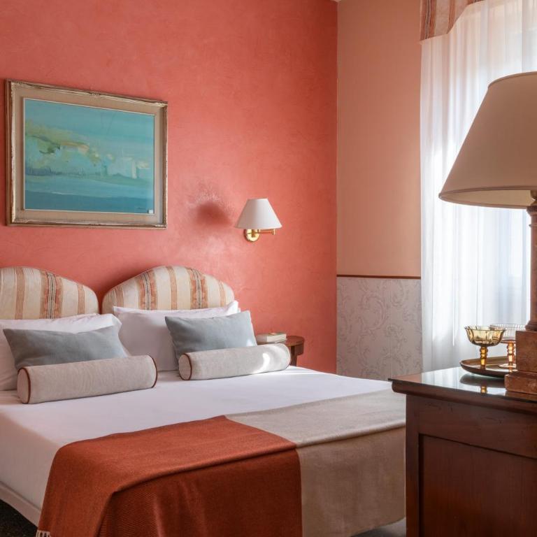 Hotel La Pace - Camera Familiare - 1