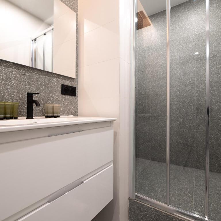 Nice Apartment Close to Eiffel Tower - Appartement 2 Chambres - 8