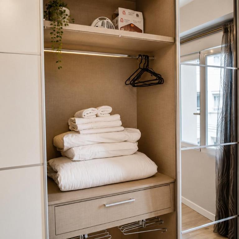 Apartamento Plaza de Castilla II - Urbano con Estilo y Funcional - Apartment - 37