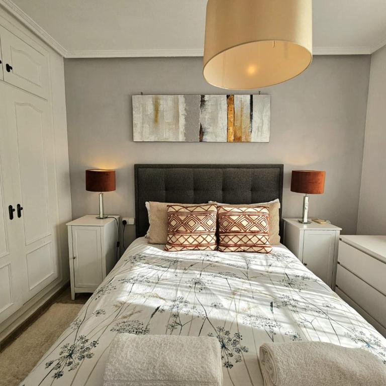Chalet con Piscina Privada, Aguas Nuevas, Torrevieja - Three-Bedroom Apartment - 16