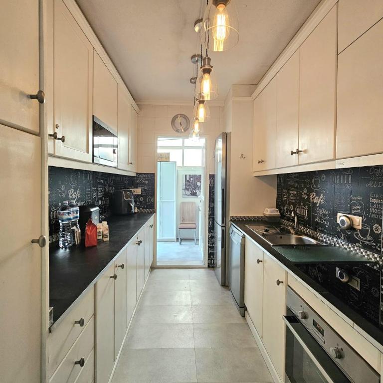 Chalet con Piscina Privada, Aguas Nuevas, Torrevieja - Three-Bedroom Apartment - 12