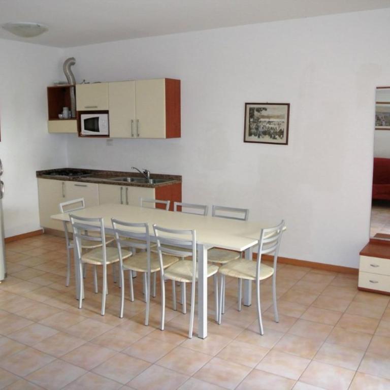 Accommodation with shared pool for eight guests - Appartamento - 2