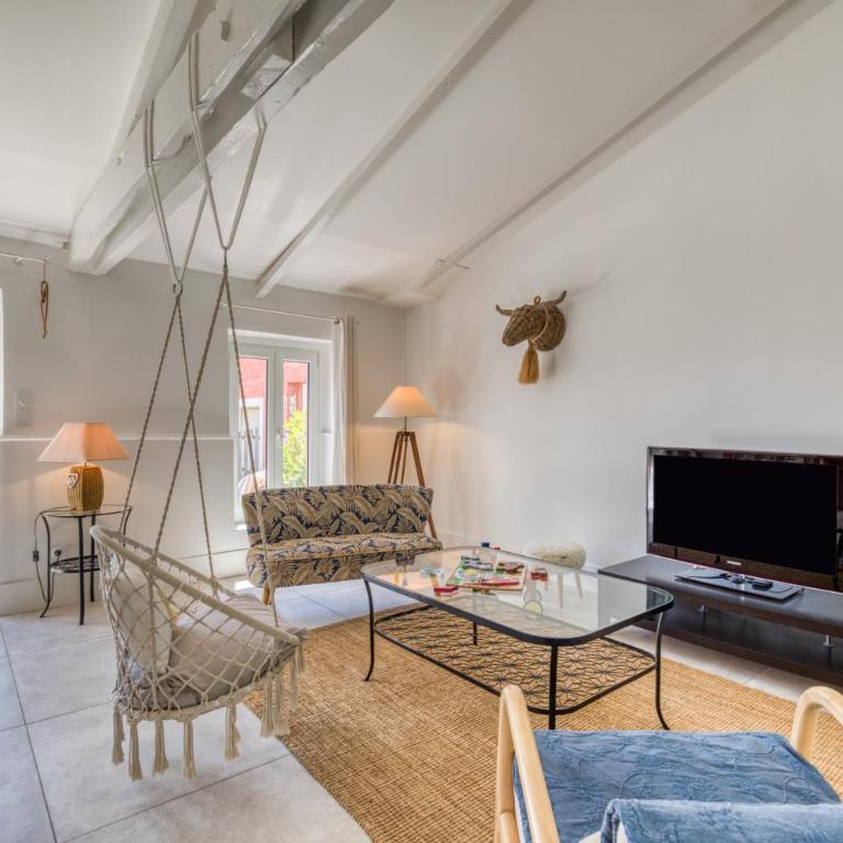 Cottage La Circaète - Two-Bedroom Deluxe Apartment with Garden View - 3