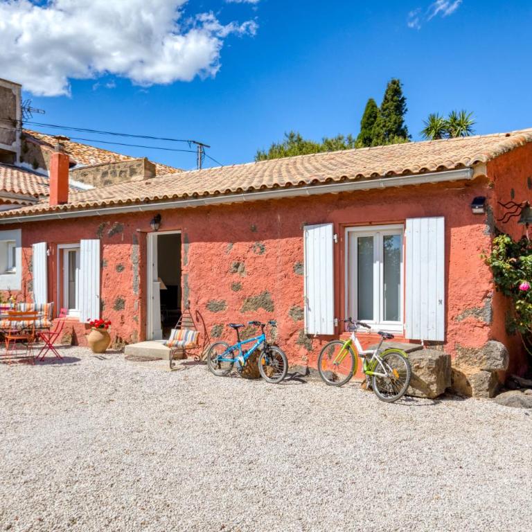 Cottage La Circaète - Two-Bedroom Deluxe Apartment with Garden View - 27