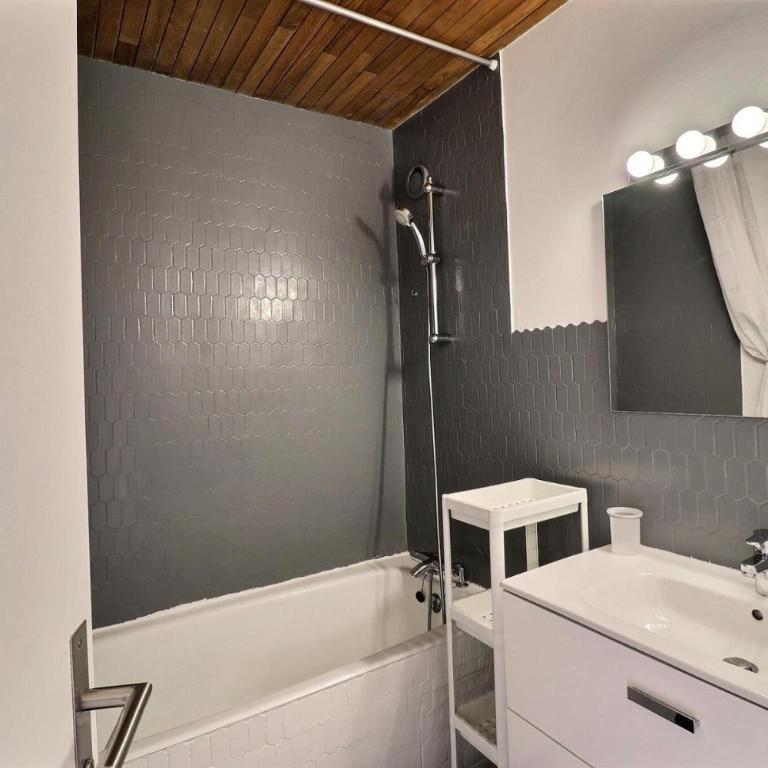 Résidence Erines - AGRÉABLE 2 PIECES + MEZZANINE EN ÉTAGE, BELLE VUE MAE-1713 - Appartement - 4