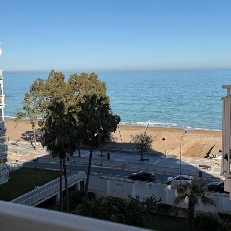Estoril frente al Mar - One-Bedroom Apartment - 1