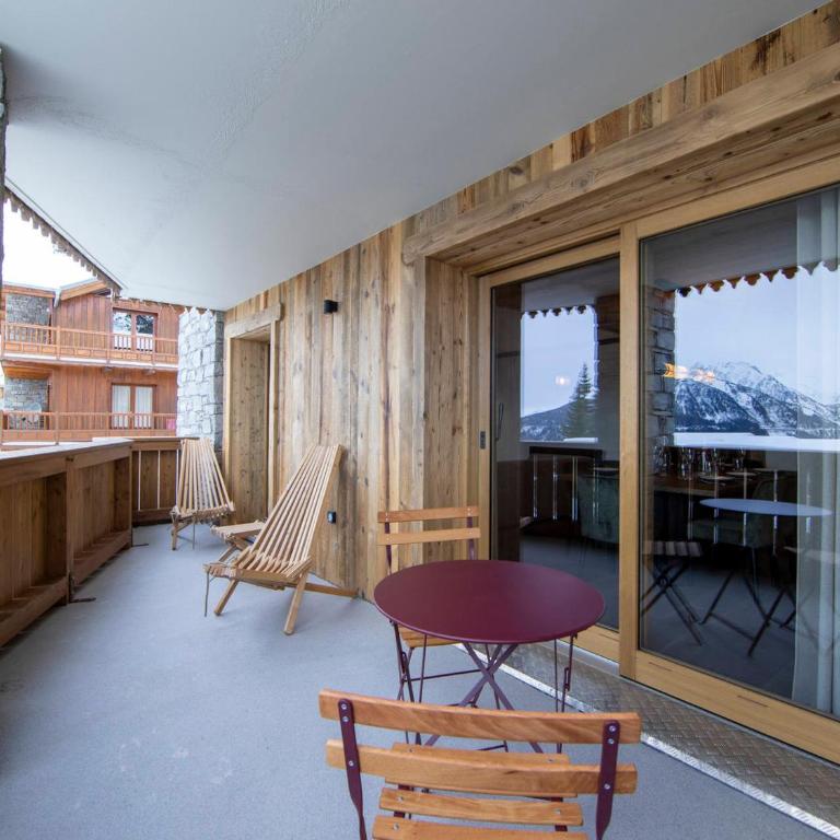 Appartement de charme pour 8 personnes avec parking et WIFI près des pistes - Appartement 3 Chambres - 6